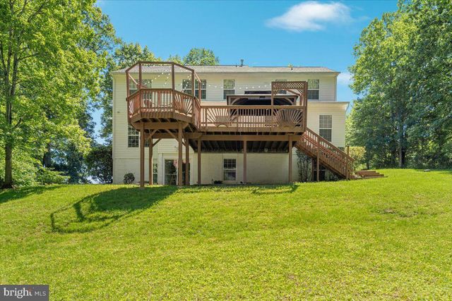 2300 SOMERSET DR, Jeffersonton, VA 22724