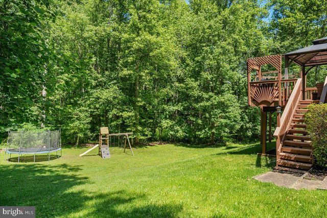 2300 SOMERSET DR, Jeffersonton, VA 22724