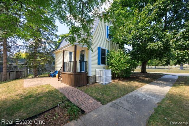 703 1st Street, Rochester, MI 48307