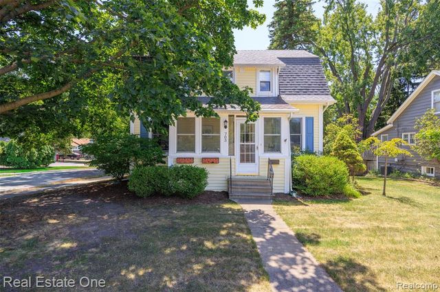 703 1st Street, Rochester, MI 48307