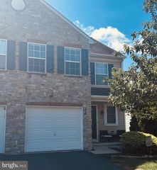 124 BUCKLEY DR, Harrisburg, PA 17112