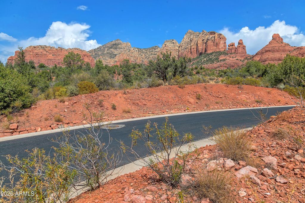 Image 12 of property listing at 55 STEAMBOAT Trail 11, Sedona, AZ 86336
