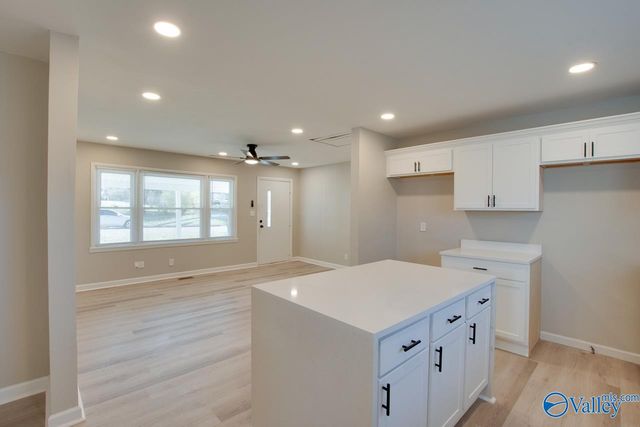 3916 Troy Swasey Blvd, Huntsville, AL 35805