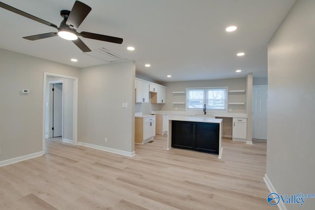 3916 Troy Swasey Blvd, Huntsville, AL 35805