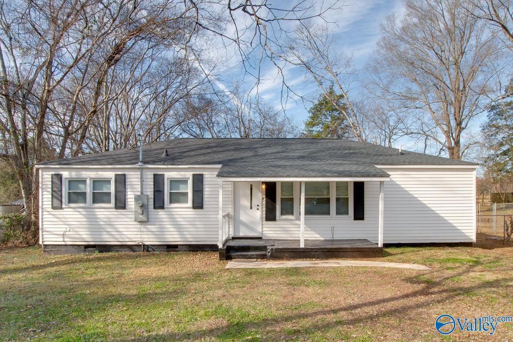 3916 Troy Swasey Blvd, Huntsville, AL 35805