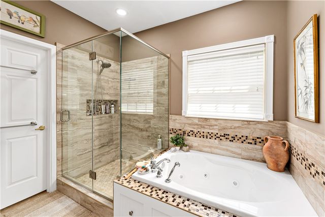 5001 Jackson Dr, Jefferson Hills, PA 15025