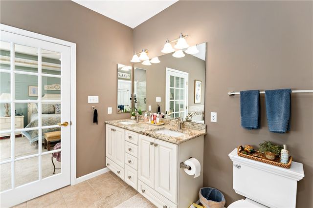 5001 Jackson Dr, Jefferson Hills, PA 15025