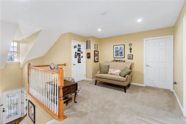 5001 Jackson Dr, Jefferson Hills, PA 15025