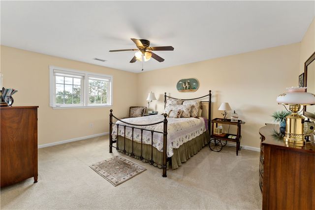 5001 Jackson Dr, Jefferson Hills, PA 15025