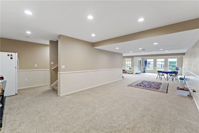 5001 Jackson Dr, Jefferson Hills, PA 15025