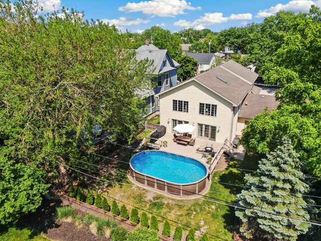 114 Hickory Street, Frankfort, IL 60423