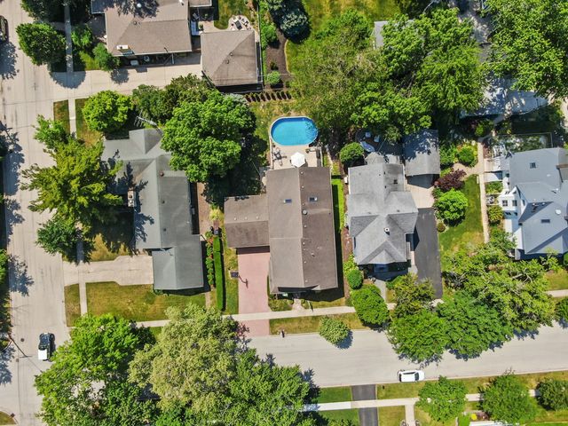 114 Hickory Street, Frankfort, IL 60423