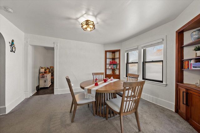 1527 S 80th STREET, West Allis, WI 53214