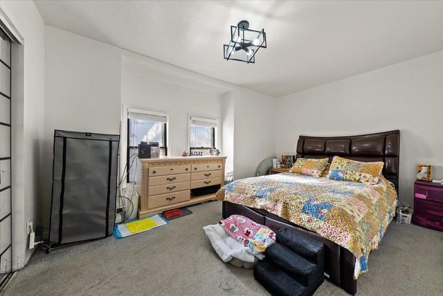 1527 S 80th STREET, West Allis, WI 53214