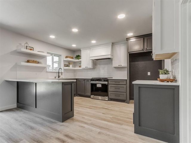 209 Tumbleweed Road, Yukon, OK 73099