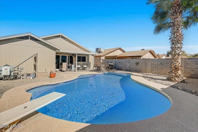 6917 W NICOLET Avenue, Glendale, AZ 85303