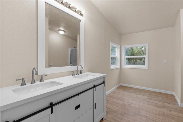 3223 Camp Joy Road, Grants Pass, OR 97526