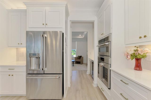 10192 MILKY WAY CIRCLE, Sarasota, FL 34241