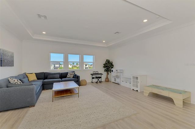 10192 MILKY WAY CIRCLE, Sarasota, FL 34241