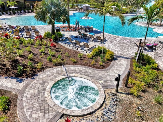 10192 MILKY WAY CIRCLE, Sarasota, FL 34241