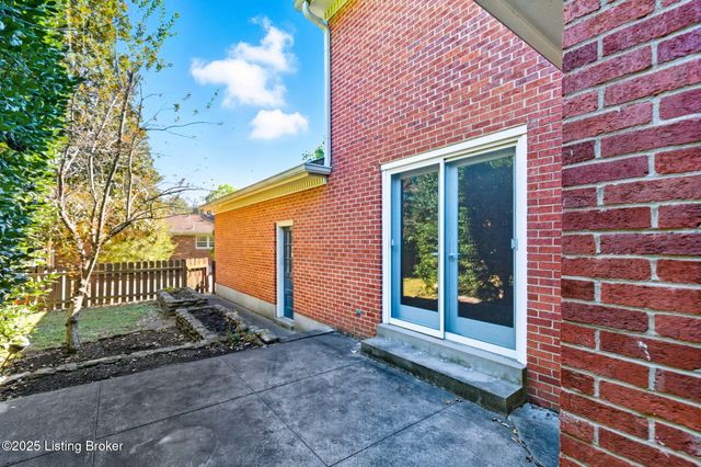 1804 Tyler Ln, Louisville, KY 40205