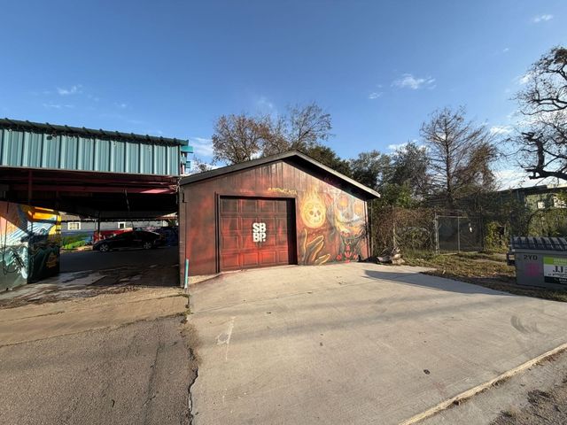 4400 Canal Street, Houston, TX 77011