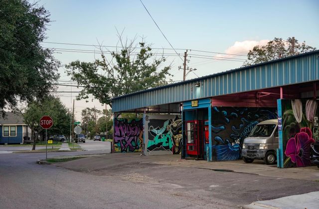 4400 Canal Street, Houston, TX 77011