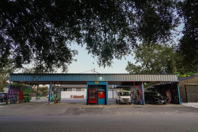 4400 Canal Street, Houston, TX 77011
