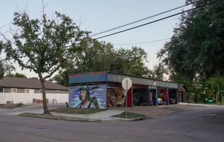 4400 Canal Street, Houston, TX 77011