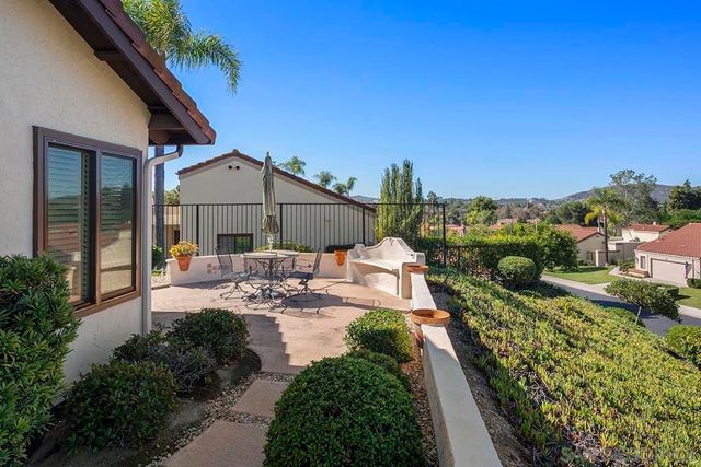 17632 Caminito Hercuba, San Diego, CA 92128