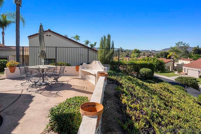 17632 Caminito Hercuba, San Diego, CA 92128