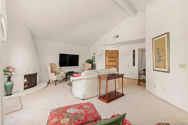 17632 Caminito Hercuba, San Diego, CA 92128