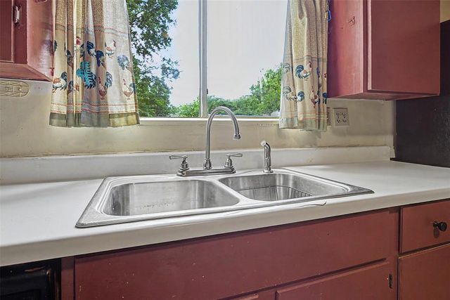 222 W Ash Street, Lexington, OK 73051