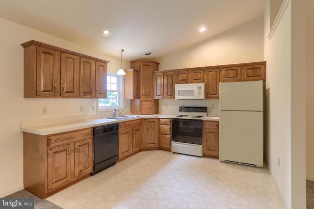 49 SPRINGHOUSE DR, Myerstown, PA 17067