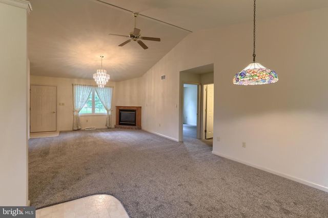 49 SPRINGHOUSE DR, Myerstown, PA 17067