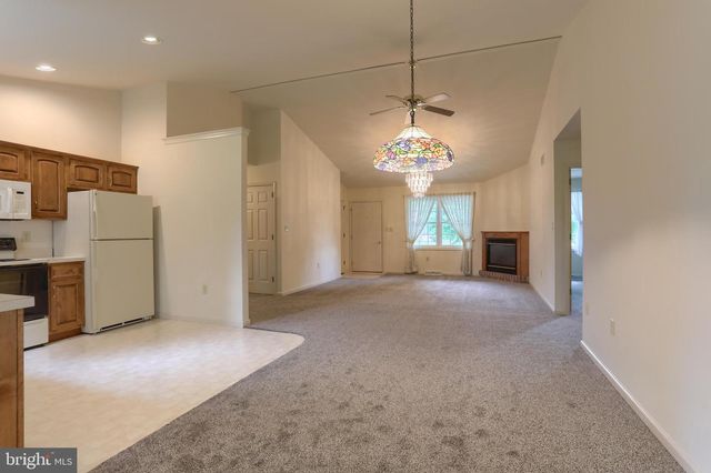 49 SPRINGHOUSE DR, Myerstown, PA 17067