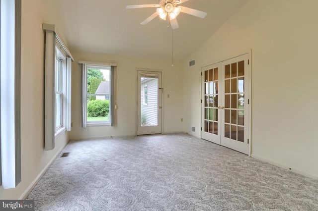 49 SPRINGHOUSE DR, Myerstown, PA 17067