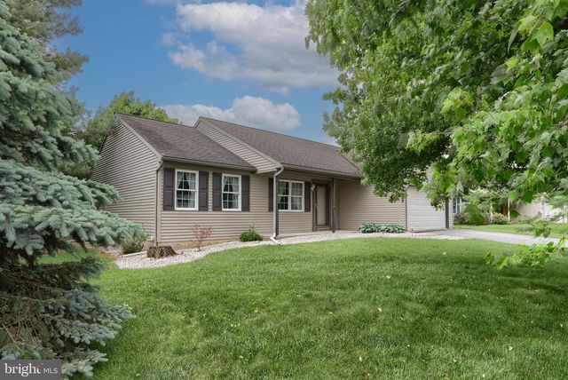49 SPRINGHOUSE DR, Myerstown, PA 17067