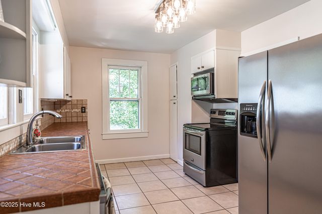 1768 Airport Road, Whispering Pines, NC 28327