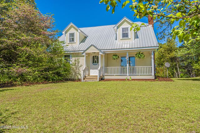 1768 Airport Road, Whispering Pines, NC 28327