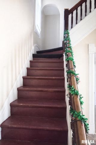 1212 N SHERIDAN Road, Peoria, IL 61606