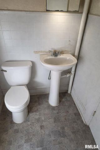 1212 N SHERIDAN Road, Peoria, IL 61606