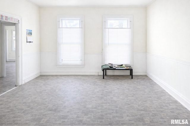 1212 N SHERIDAN Road, Peoria, IL 61606