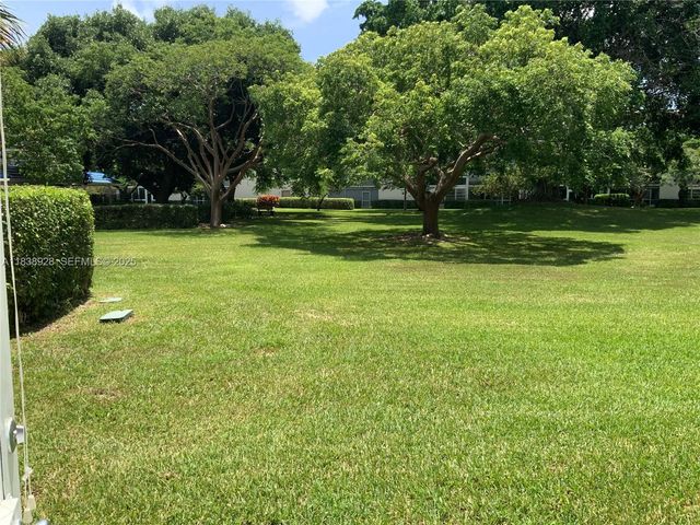 2405 Antigua Circle H1, Coconut Creek, FL 33066