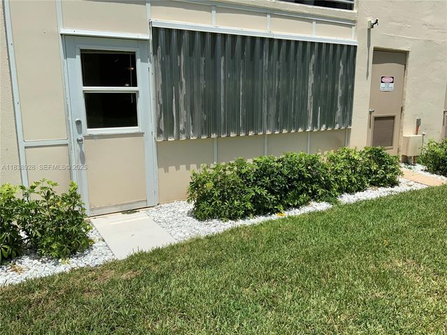2405 Antigua Circle H1, Coconut Creek, FL 33066