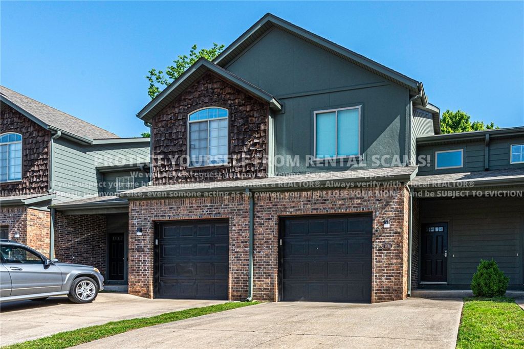 766 Breeze Cove, Fayetteville, AR 72703