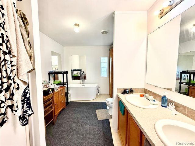 25660 Currier Street, Dearborn Heights, MI 48125