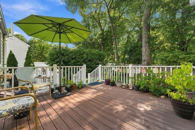 54 Joclyn Ave, Framingham, MA 01701