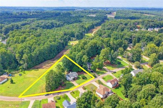 7224 Ironwood Drive, Gainesville, GA 30507