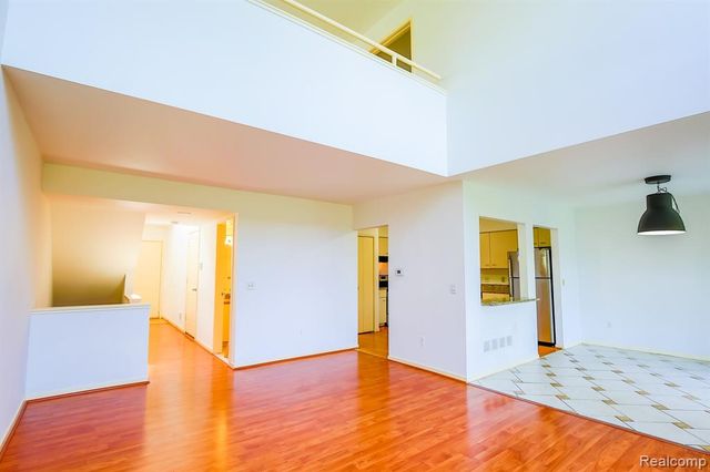 716 Eton Court, Rochester Hills, MI 48307